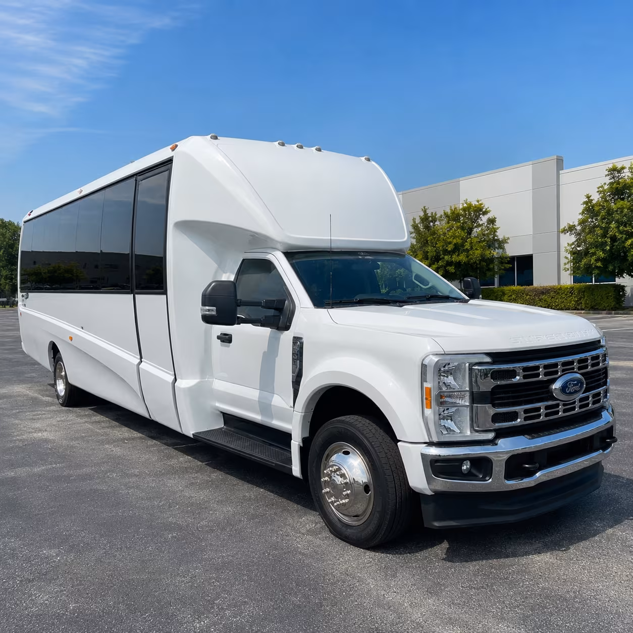 bus rentals for multi day corporate retreats and off site team events